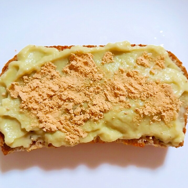 青汁カスタード黄な粉トースト